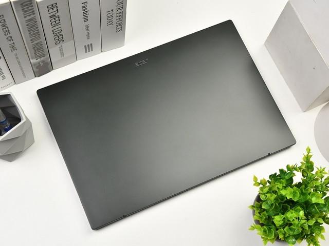 16英寸仅1kg出头?这才是理想的大屏办公神器