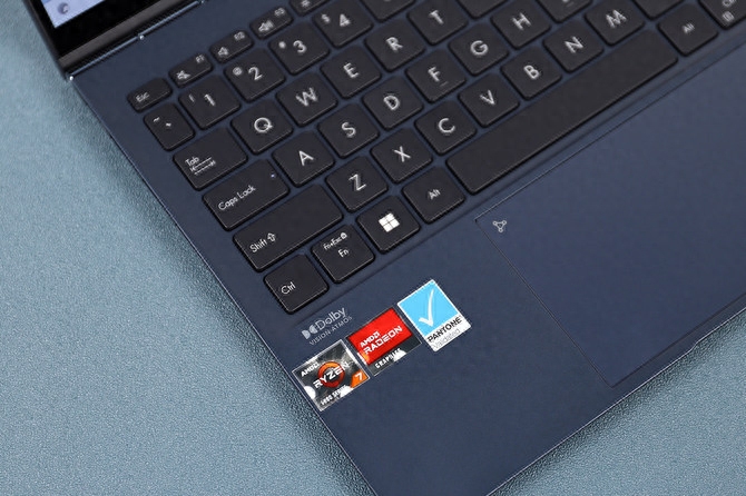 轻薄本该怎么选?锐龙7 6800U对比酷睿i7-1260P实测后揭晓