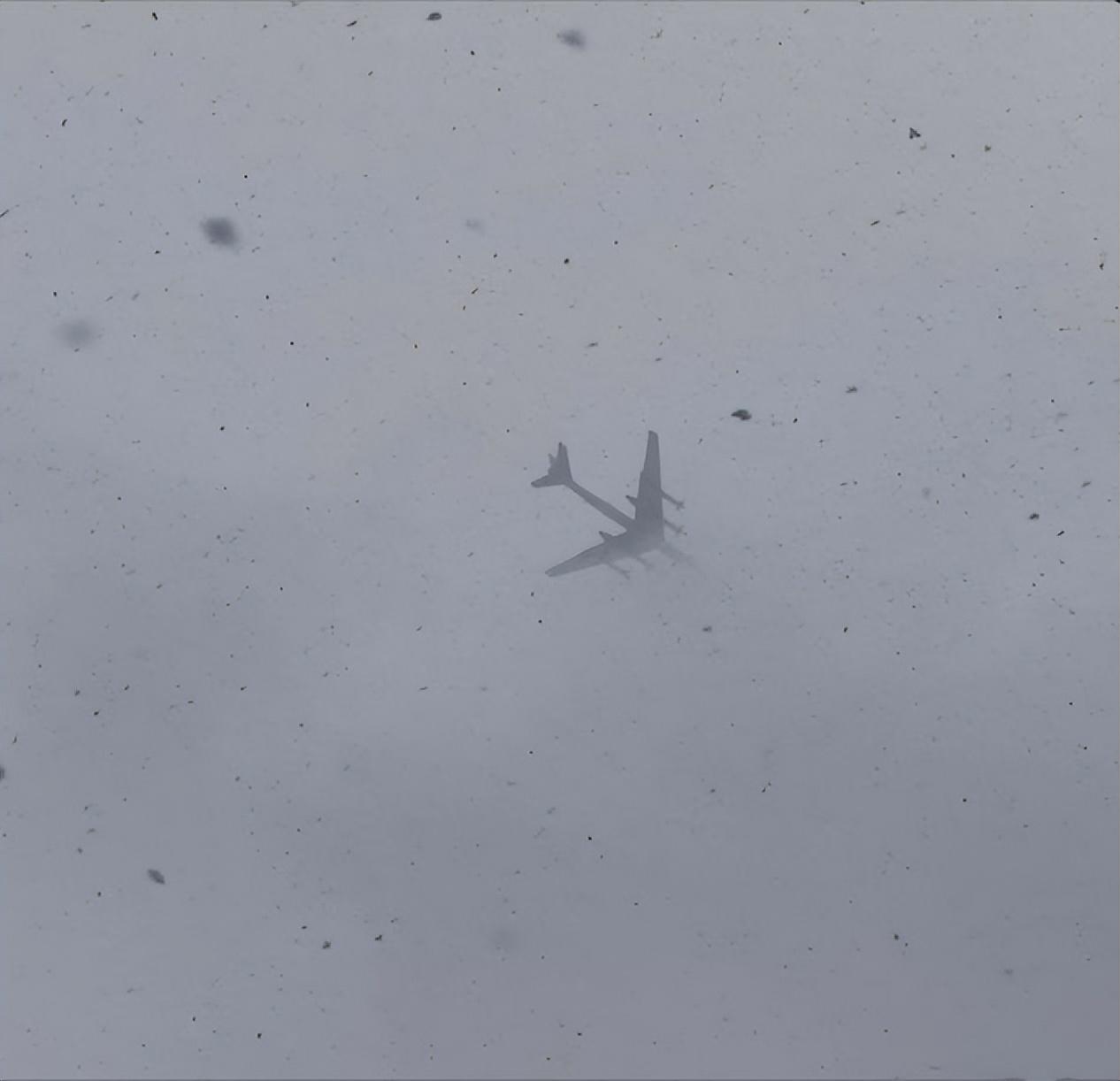 俄图-95战轰降落杭州，声音贼大，对外透露三个信号