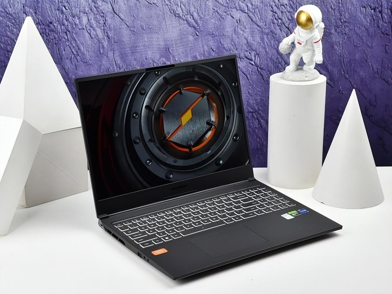 性价比还得看这里 机械革命旷世16 Super评测