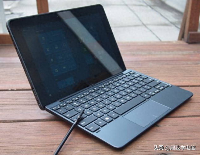 今天收到一台二合一平板电脑，开机直接当DELL画面，看看如何分析