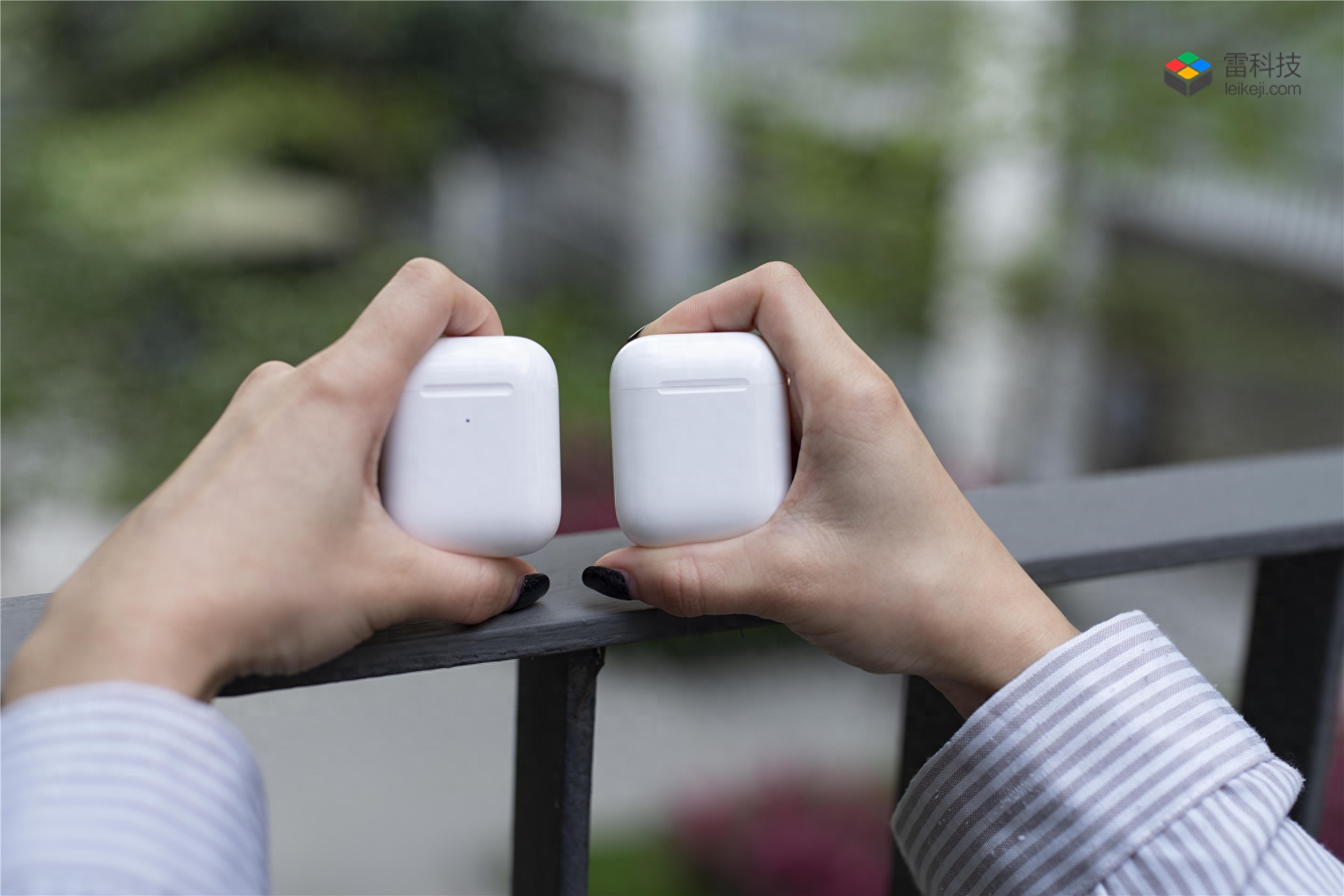 AirPods二代体验:语音唤醒Siri很实用,但亮点太少