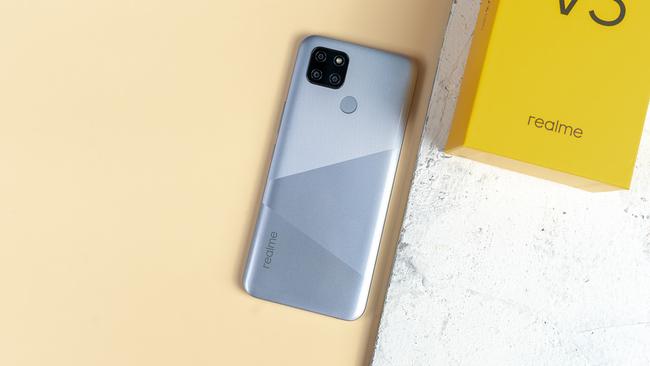 5G手机进入百元时代 realme真我V3上手体验