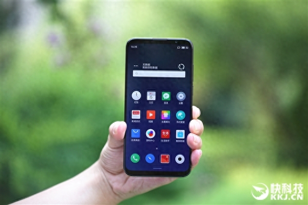 最薄屏下指纹手机!魅族16th Plus上手