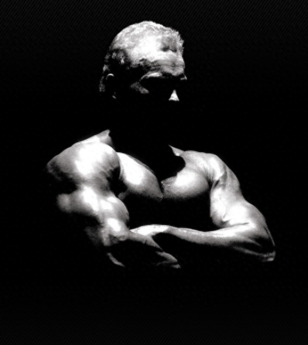 冰岛大力士之父-&quot;白色巨人&quot;乔恩·帕尔·西格玛森