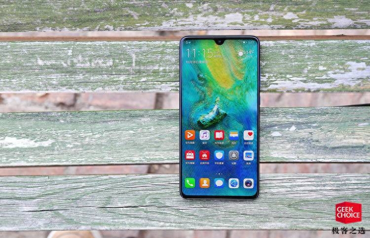 HUAWEI Mate 20 体验:年度最佳 LCD 旗舰