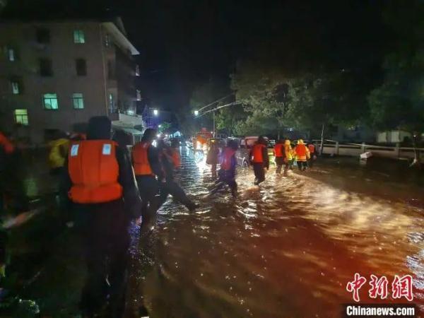 刚刚通报!突降暴雨,浙江富阳5人遇难3人失联