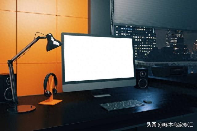 电脑桌面比例突然变大变模糊了怎么解决?