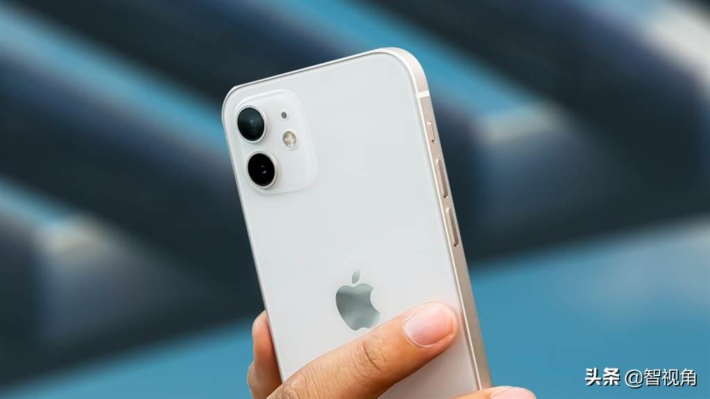 Q1手机热销榜出炉 iPhone 12系列霸榜HTC市占超车小米