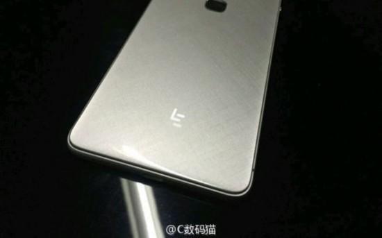 不用再吹牛逼了，乐视手机2代都在这里