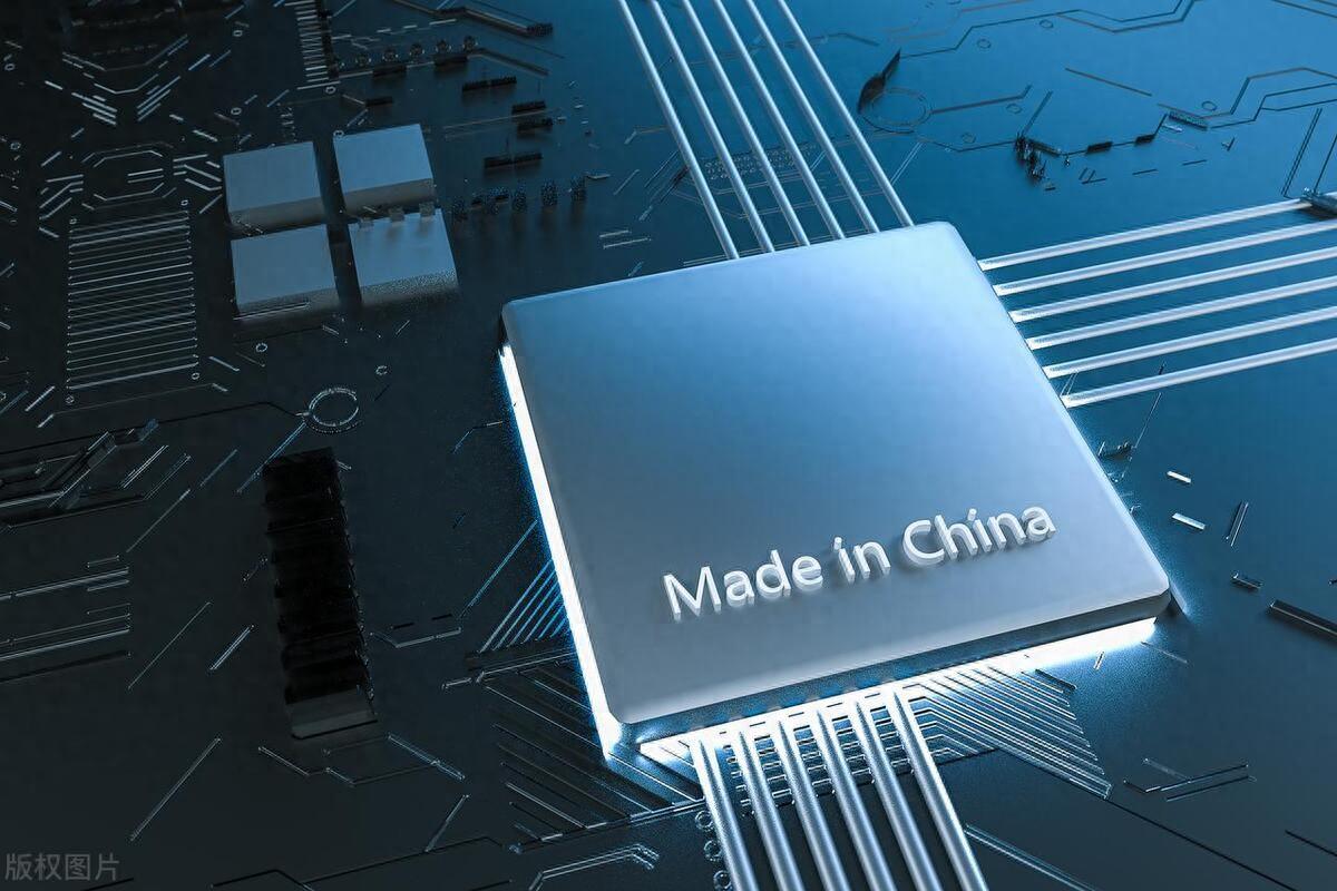 老美又开始使坏了，国产光刻机何时才能够突围？