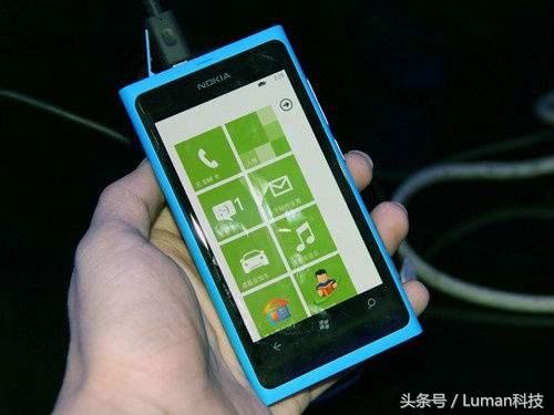 昔日最强WindowsPhone,手机王者诺基亚1520