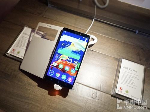 2K超大屏四核 联想VIBE Z2 Pro现身CES
