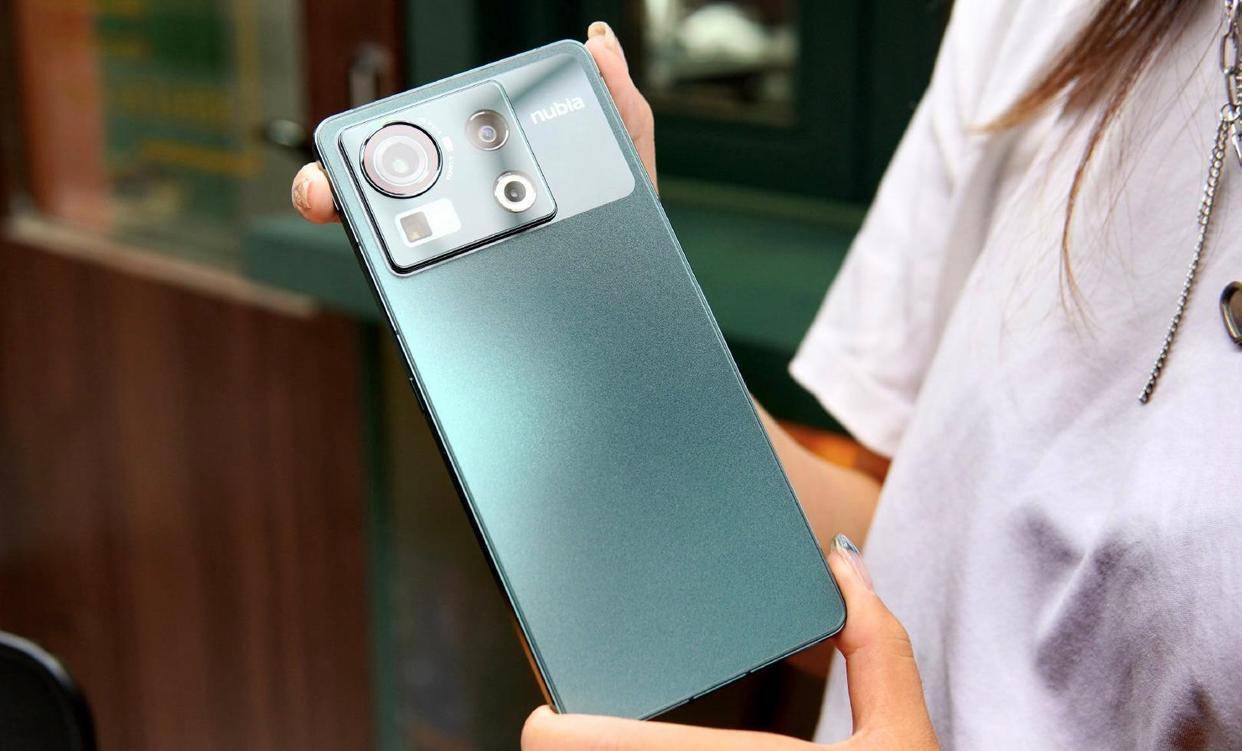 努比亚Z40SPro手机值得买吗?