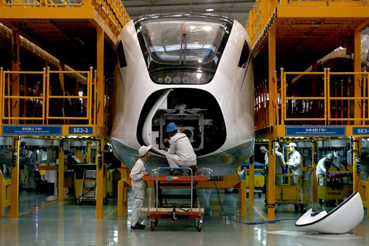 每日一词∣清除“僵尸企业”eliminate "zombie companies"