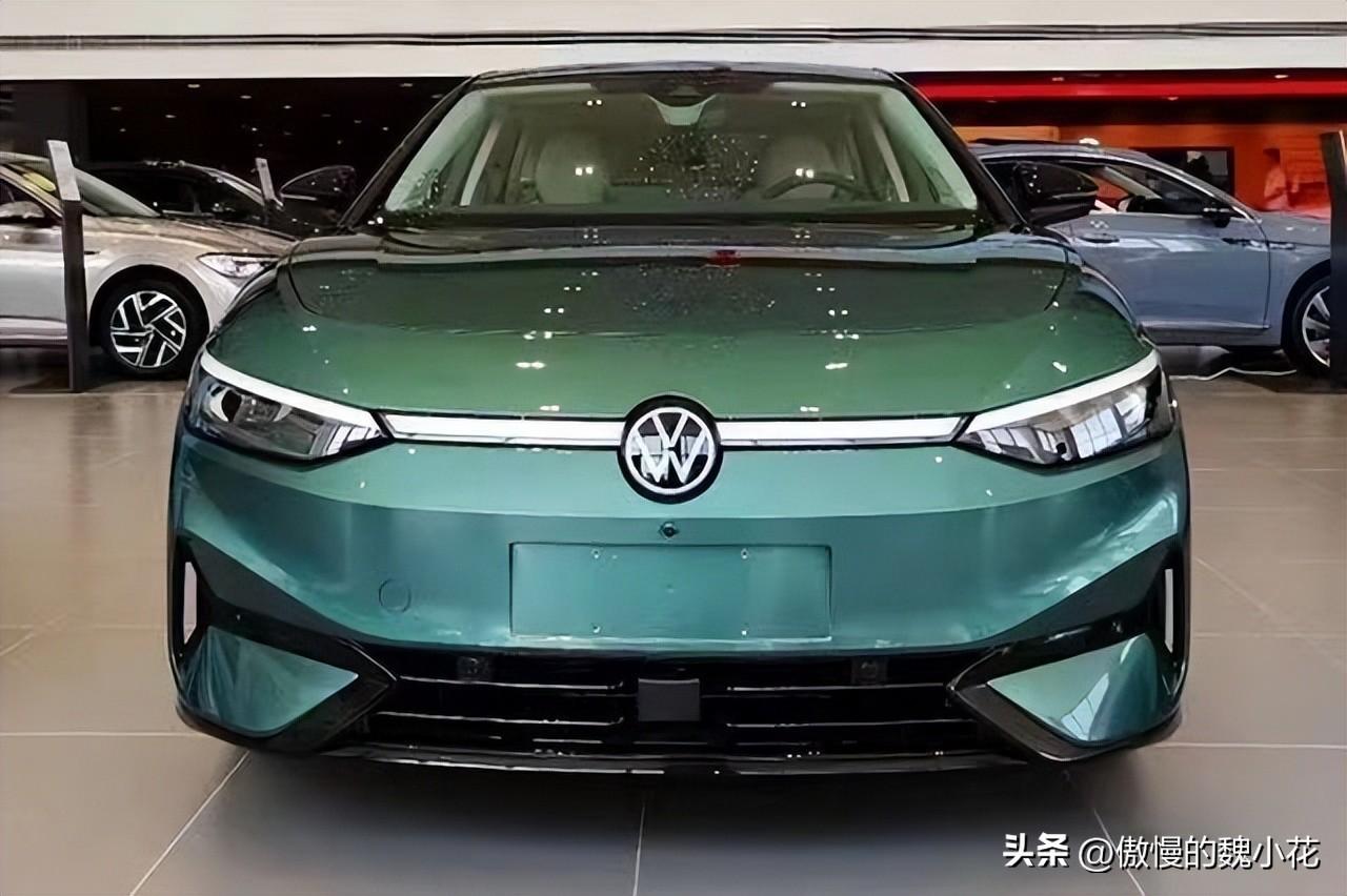 一汽大众“ID.7”进店，续航超600km，地位与迈腾同步，22万起售