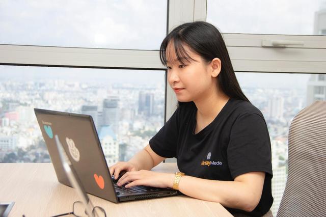 win7怎么换纯色壁纸（w7锁屏的壁纸怎么换）