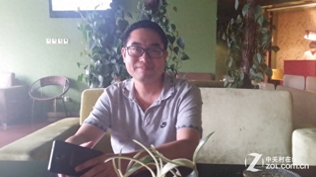 乐视研究院媒体技术总监 华硕BU401体验