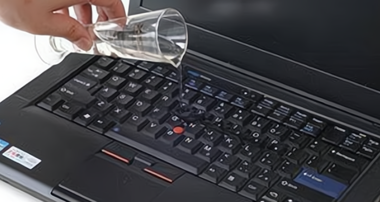 笔记本不小心进水了，关机后又试着开机就开不了了，还能修好么？