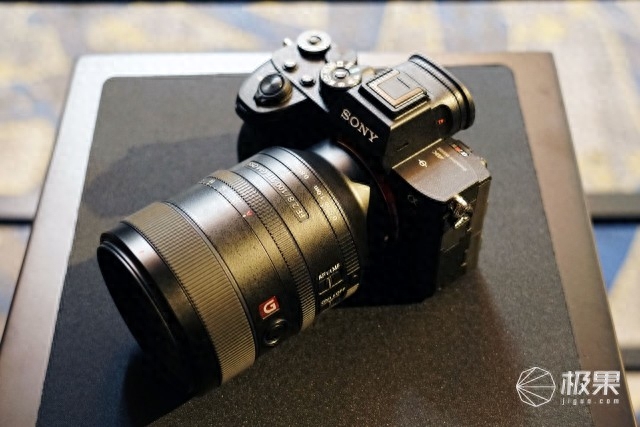 索尼微单A7R3上手玩:6100万像素全画幅,合成2.4亿像素,买吗?