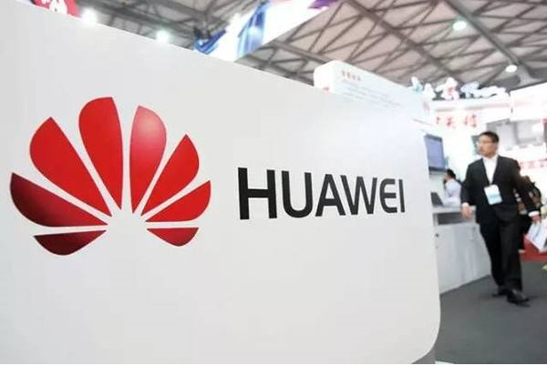 华为和荣耀是一家人，为什么差不多配置的手机价钱不一样？