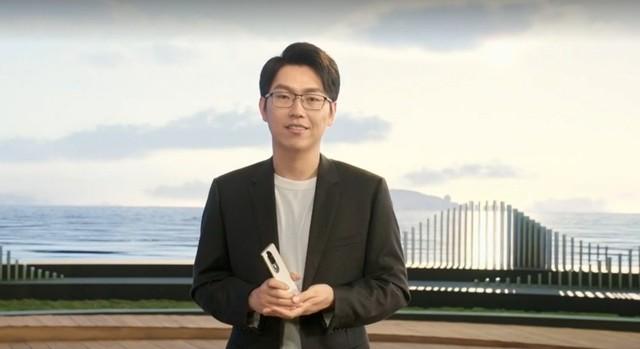 灿烂金全新配色惊艳全场！OPPO Reno10系列新机亮相