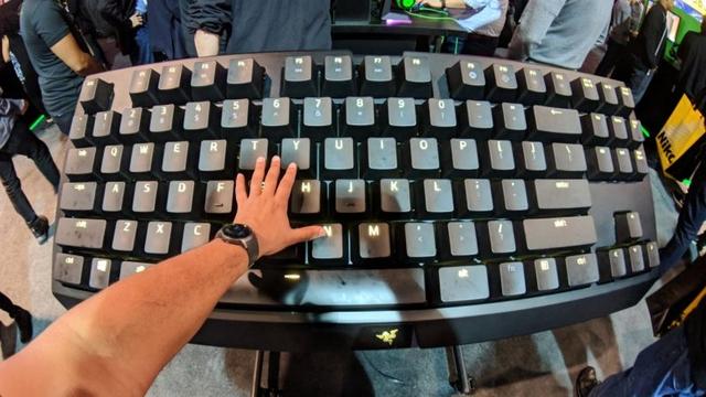 剑三一卡一卡的win10怎么办（剑网三卡顿怎么优化）