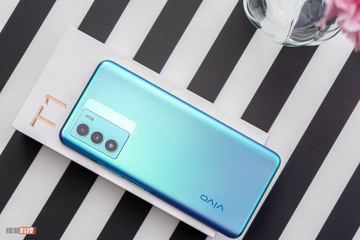 vivo T1评测：潮流外观、优秀影像，T系列这个开头不错