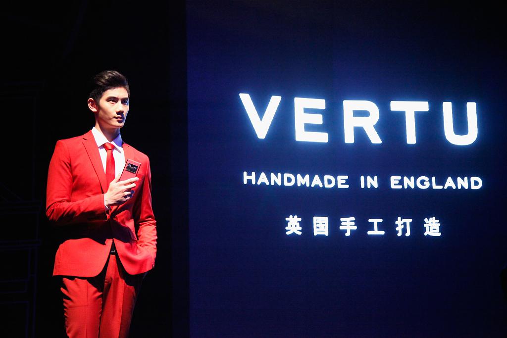 20万一部的Vertu手机倒闭,到底是谁杀死了奢侈手机?