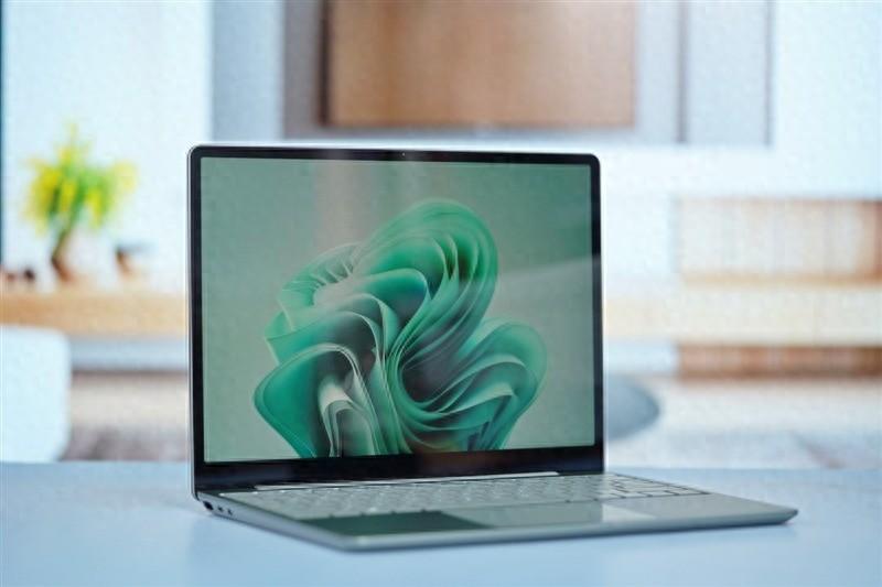 依旧是最好看的微软笔记本！Surface Laptop Go 3评测