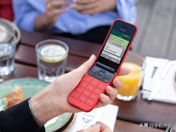 诺基亚为什么要推出翻盖造型的手机？官方这样回答