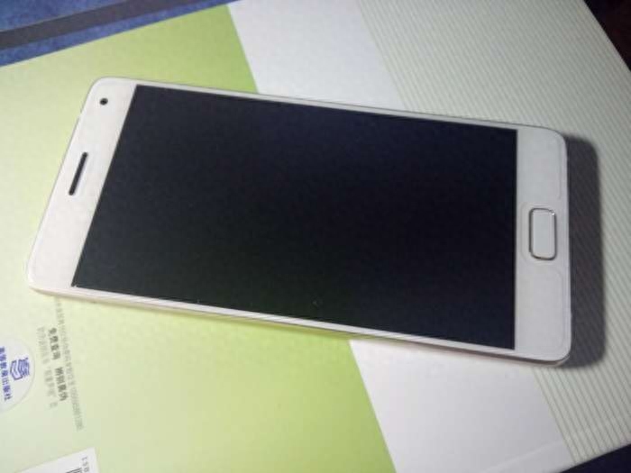 ZUK Z2PRO上手体验,听说可以升安卓8.0?