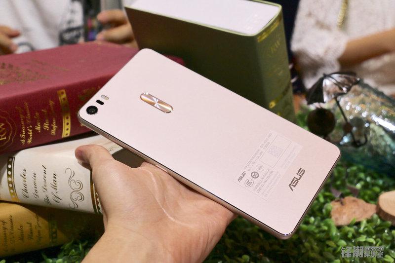 不仅仅只是大机机:华硕Zenfone 3傲视 详细评测