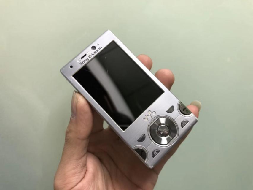 音乐机皇索尼爱立信W995