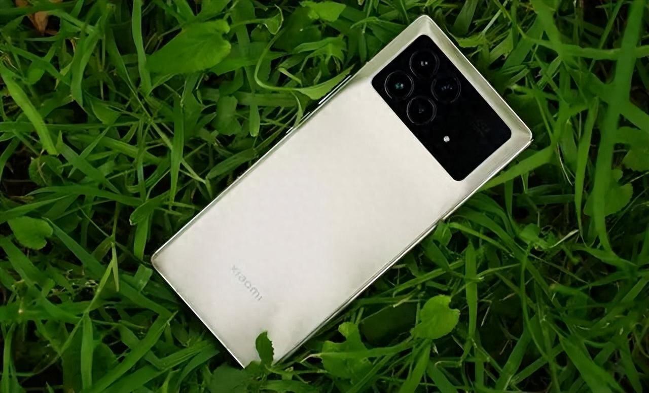 双十一有必要入手老款折叠屏小米 MIX Fold 3吗？一文带你分析优缺点