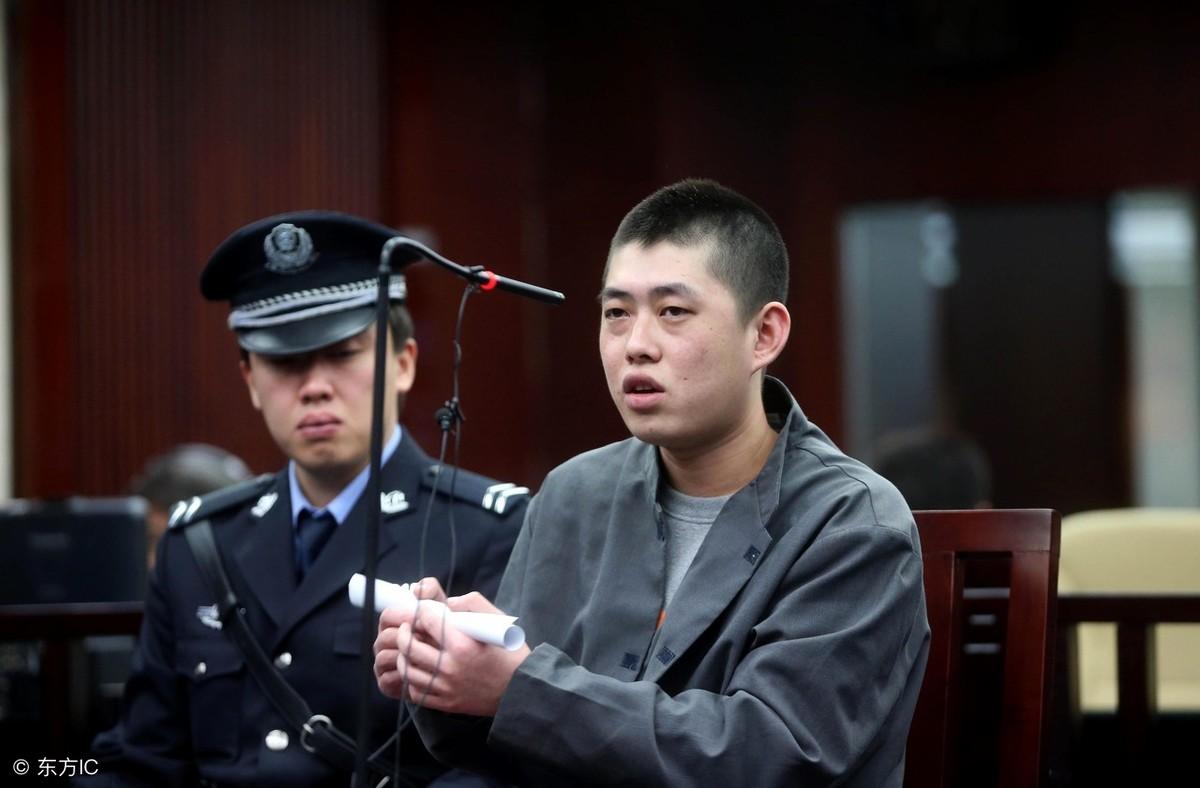 英语易：20秒记1个单词：deliberately