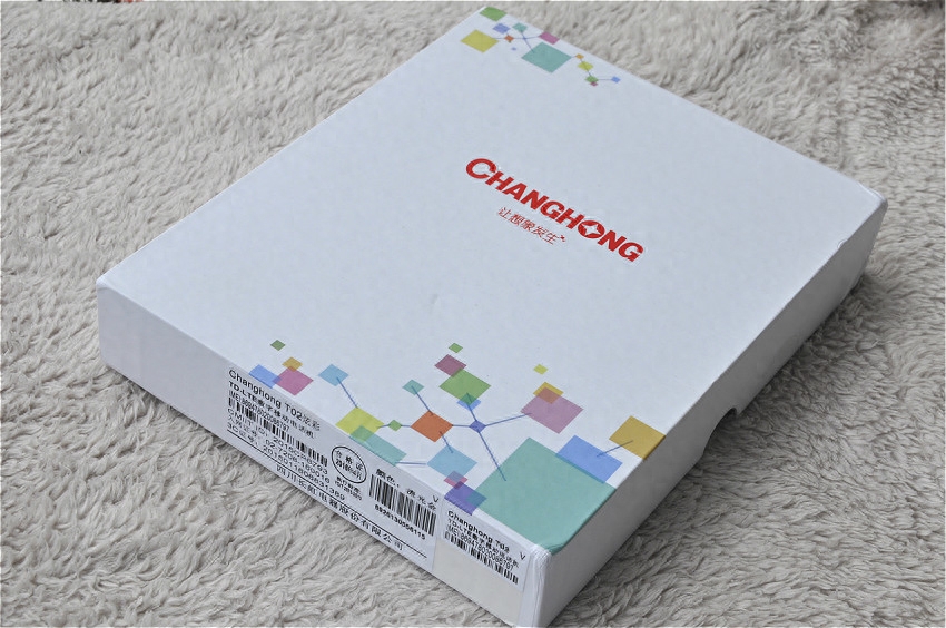 长虹开始做老人机是转型还是试水，评长虹TO2炫彩智能手机