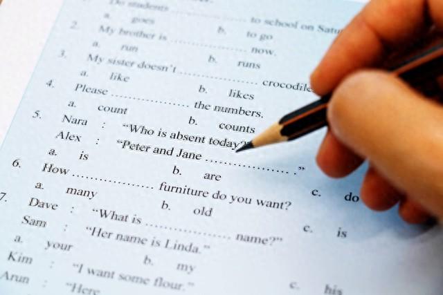 在英语中，“doubt”和“suspect”有什么区别？