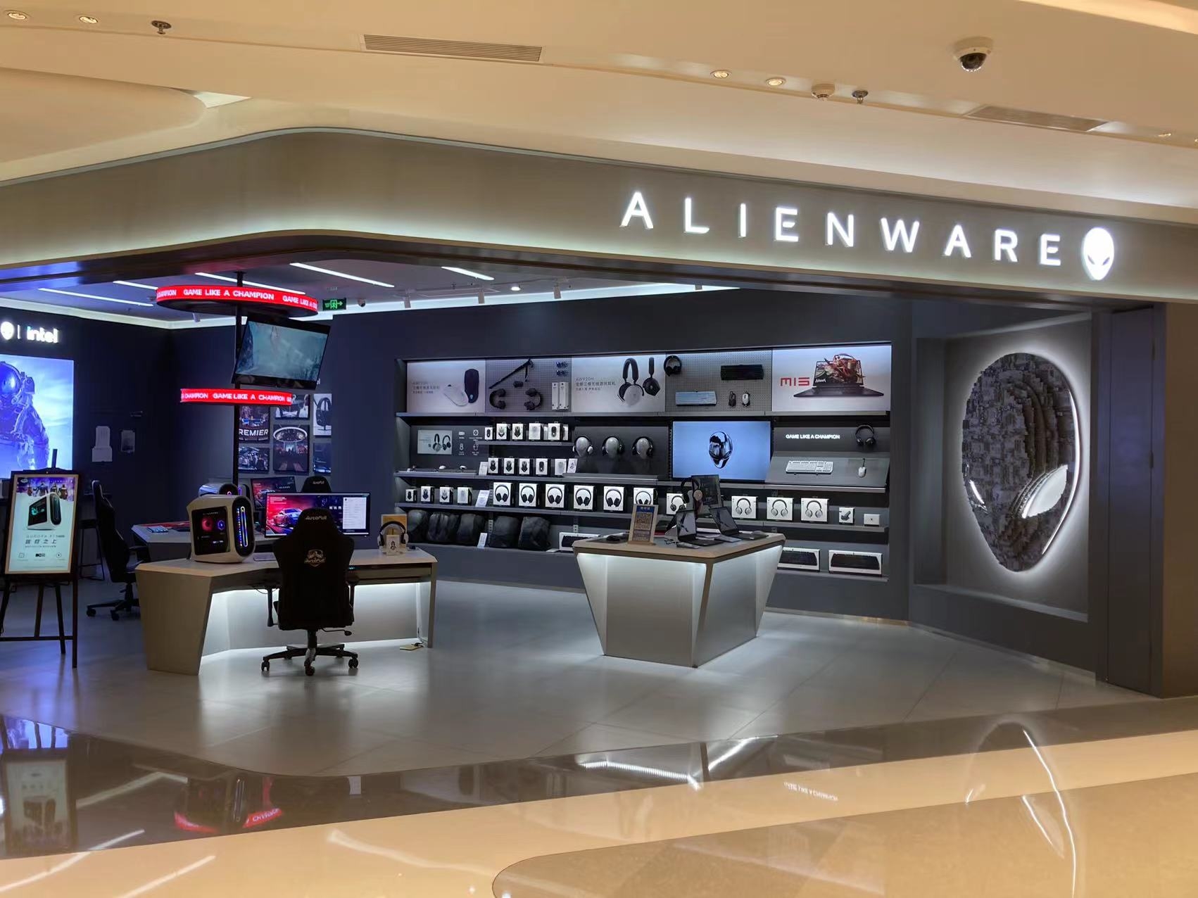 上海久光中心笔记本专卖ALIENWAER外星人旗舰店