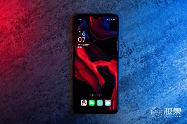 OPPO又发真香机!Reno3元气版体验:3000元档5G小钢炮