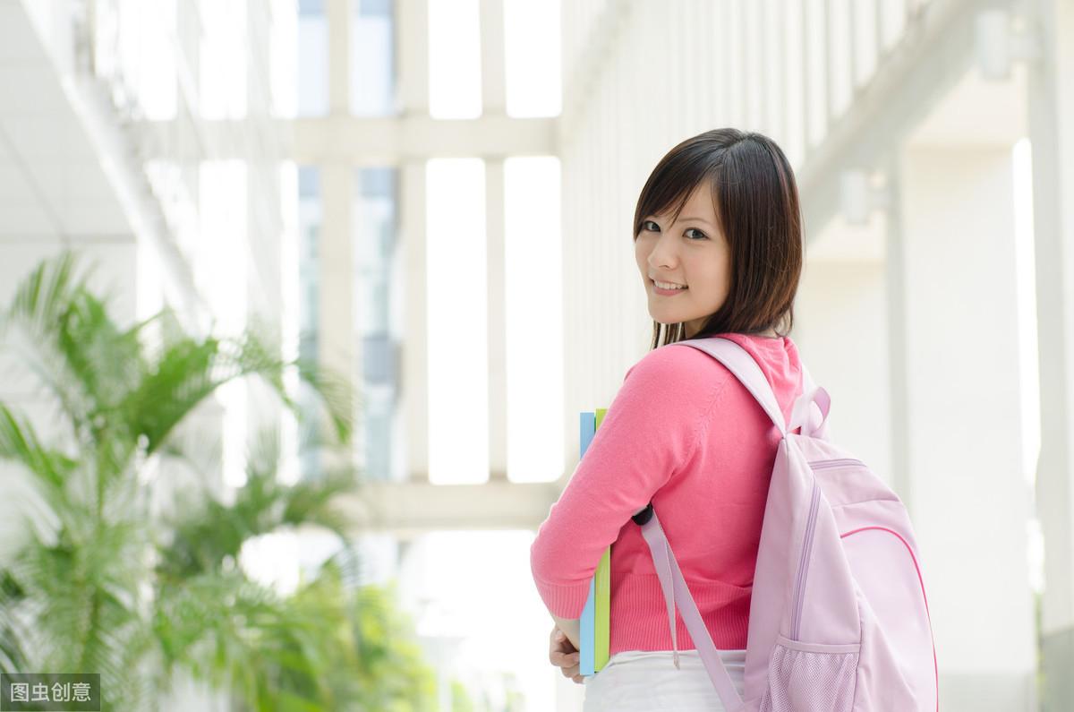 同样表示“遭受”，suffer和undergo的区别是什么？