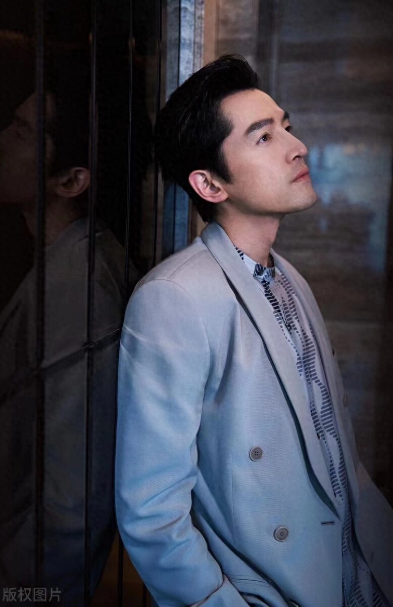 胡歌乔治阿玛尼giorgio armani品牌广告大片