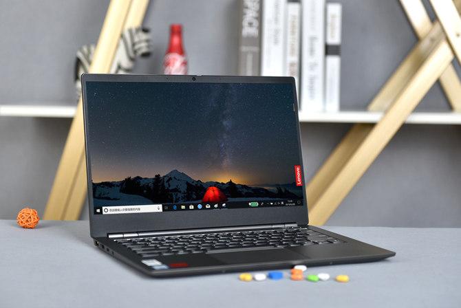 ThinkBook 14s新鲜评测：职场新生代的时髦icon
