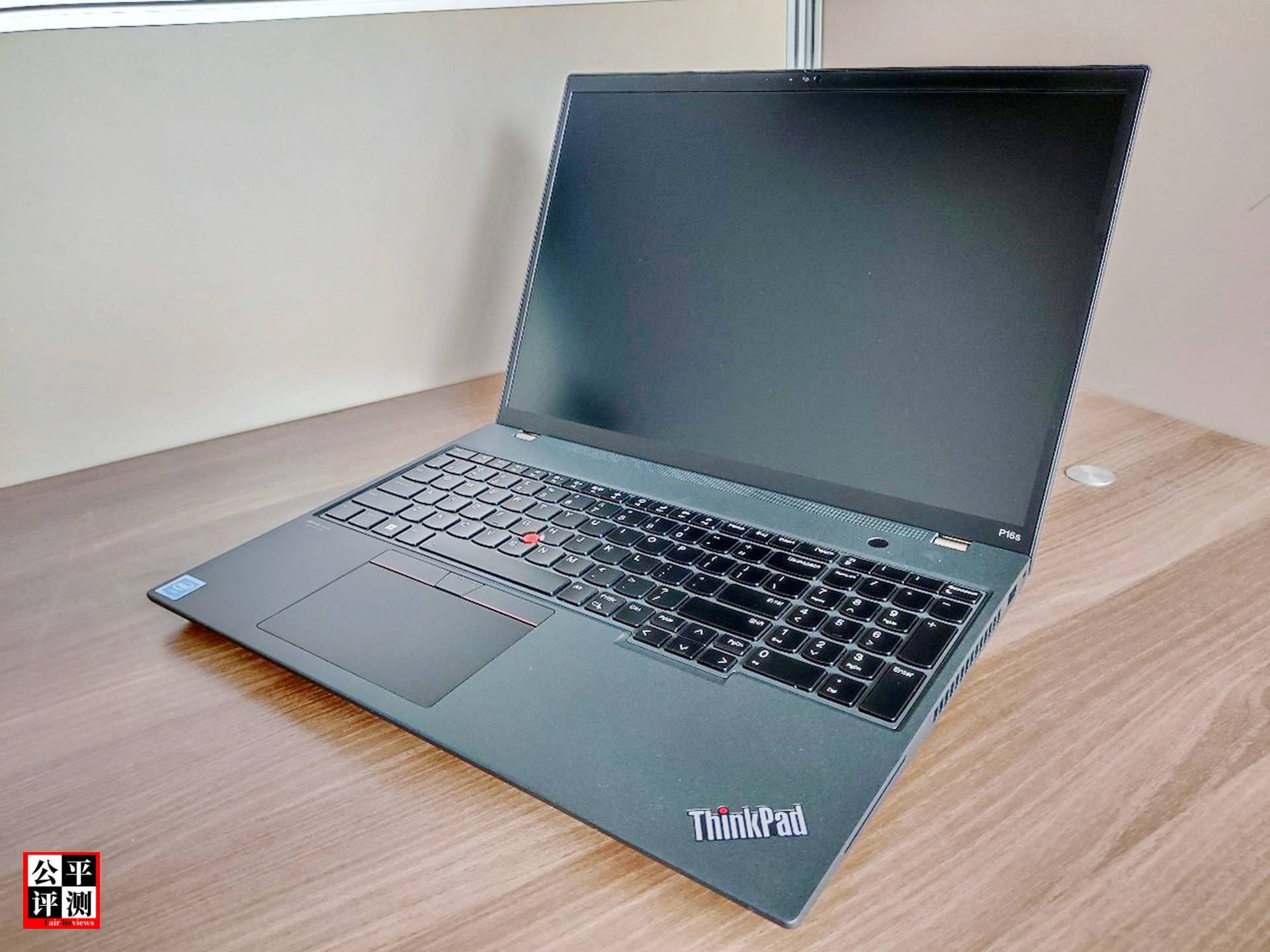 它是背锅侠客：移动工作站ThinkPad P16s 2022评测
