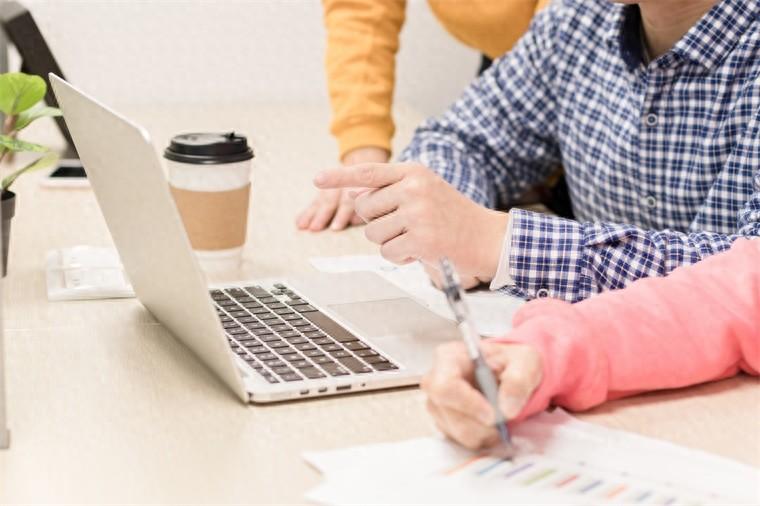 市占率突破25.2%！华为再次成为中国轻薄笔记本市场第一【附笔记本行业市场分