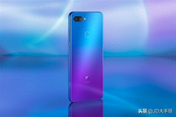 小米8青春版和荣耀10青春版对比,谁更青春?