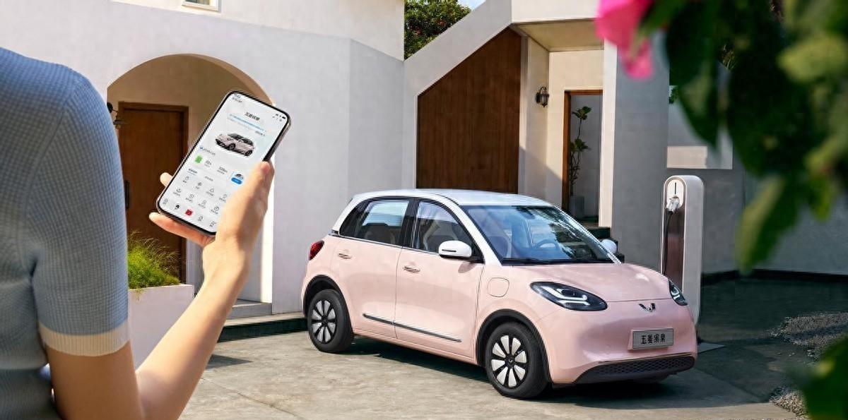 8万级纯电小车,续航超400km,对比完发现这款车才是最佳选择?