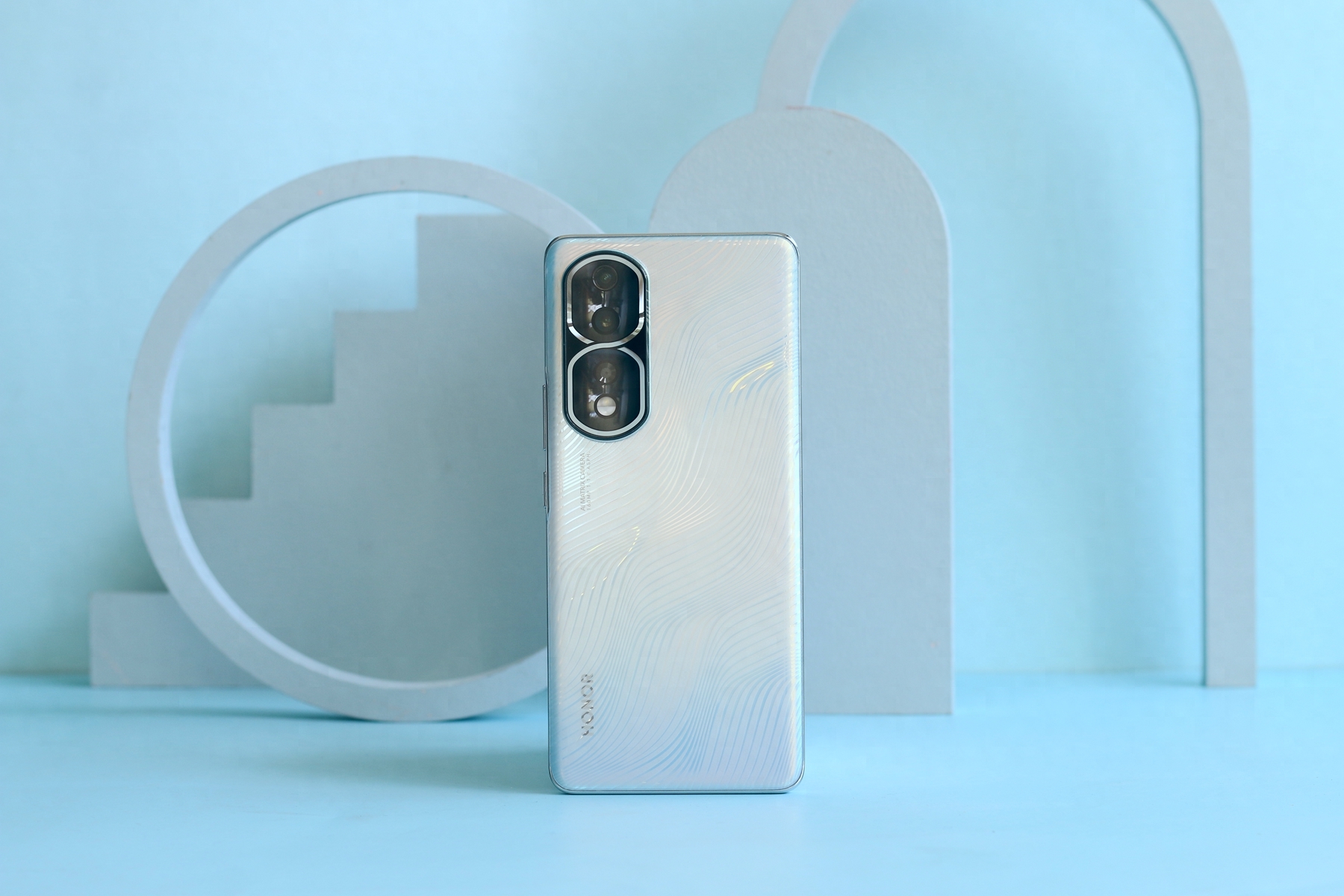 荣耀中端机型首次用上旗舰芯片，荣耀80Pro深度使用大半年体验