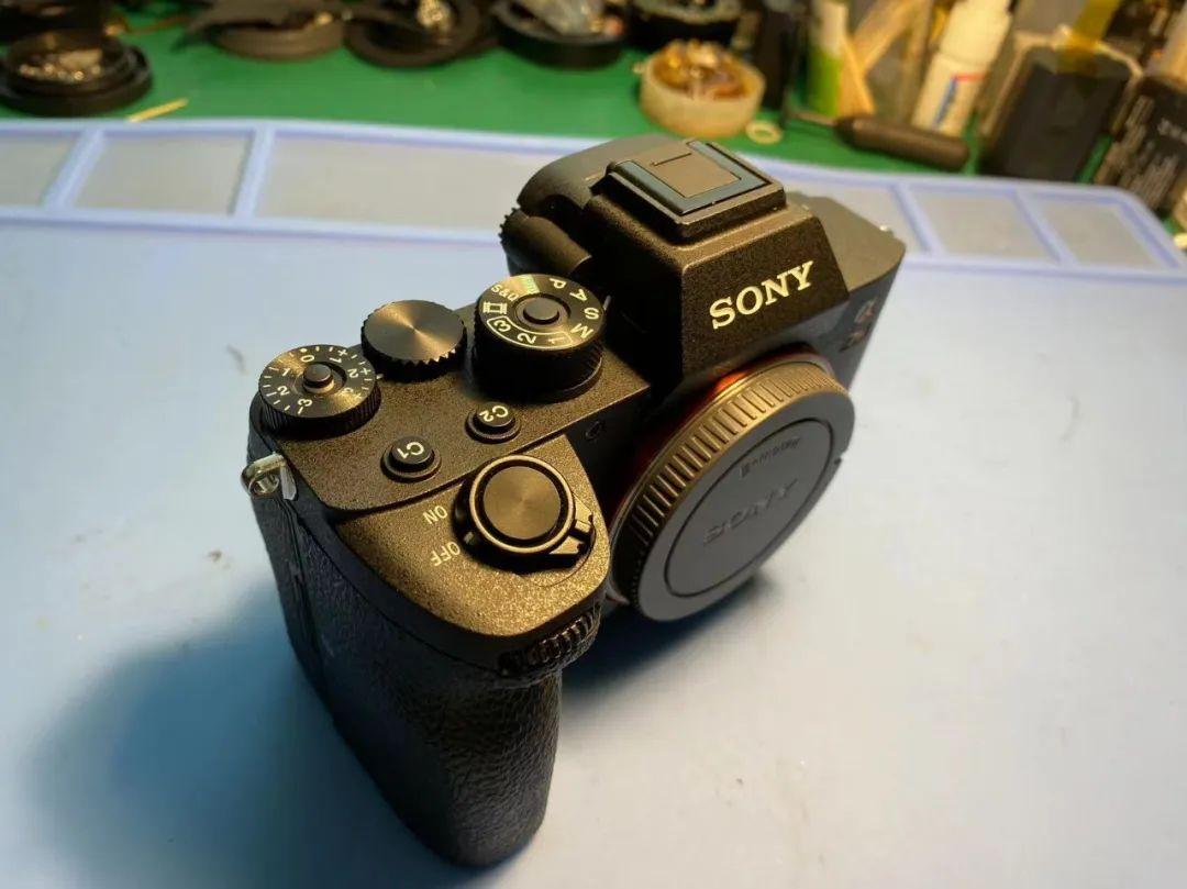 他花4500元买了台A7M4!拆开后惊呆了