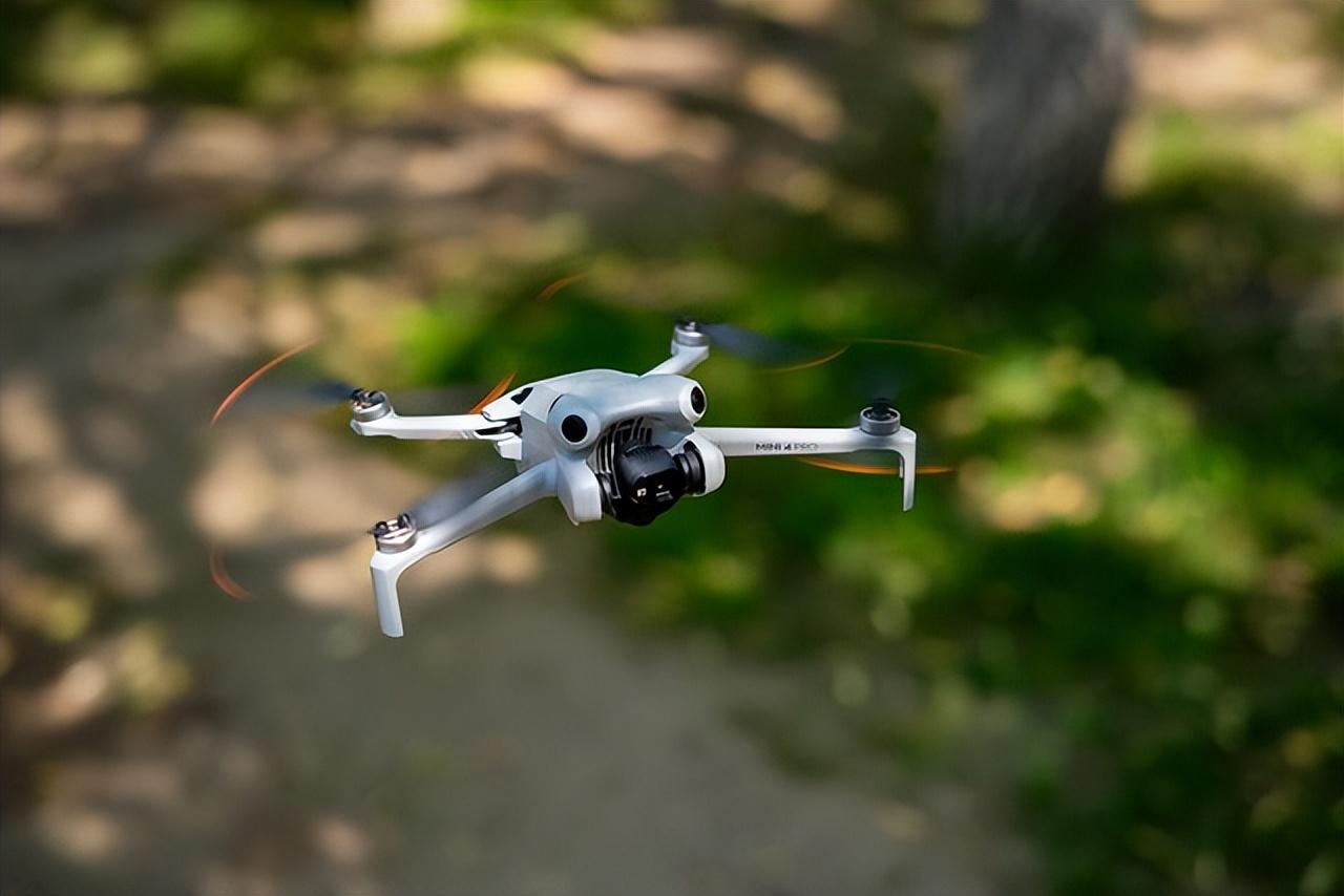 大疆Mini 4 Pro评测:全向避障的全能型迷你无人机